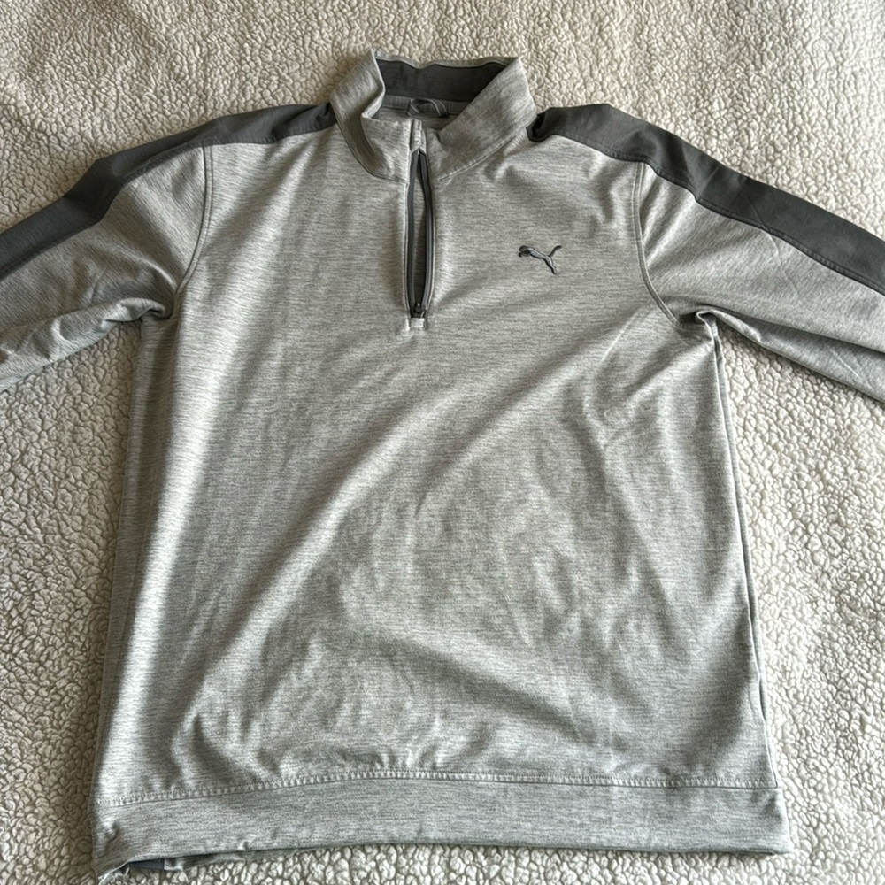 Puma golf, 1/4 zip, like brand new, only worn once